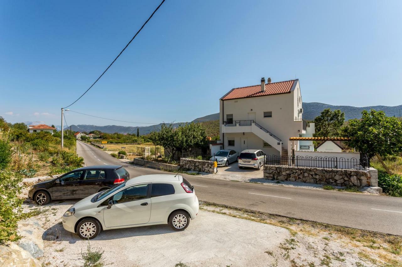 House Luce With Pool Διαμέρισμα Čisla Εξωτερικό φωτογραφία