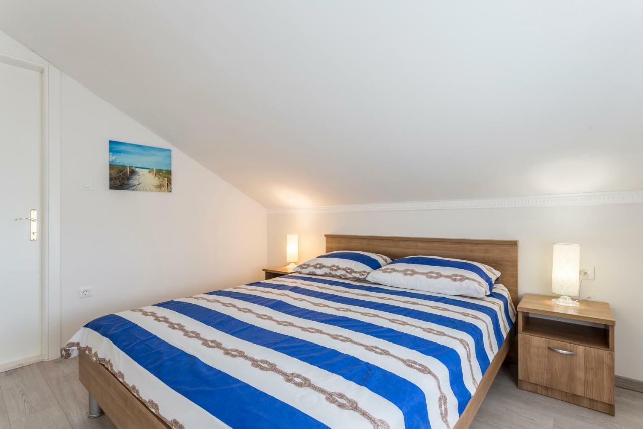 House Luce With Pool Διαμέρισμα Čisla Εξωτερικό φωτογραφία