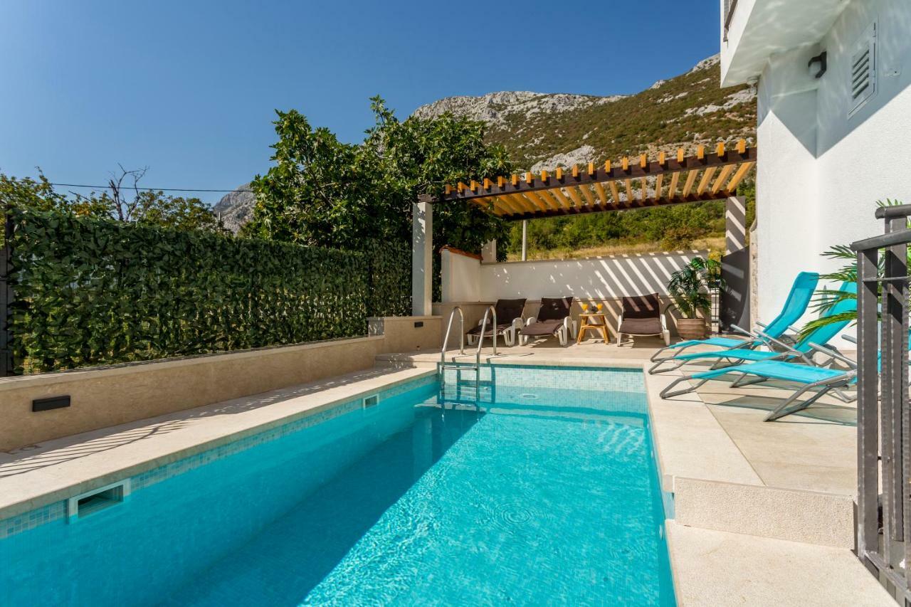 House Luce With Pool Διαμέρισμα Čisla Εξωτερικό φωτογραφία