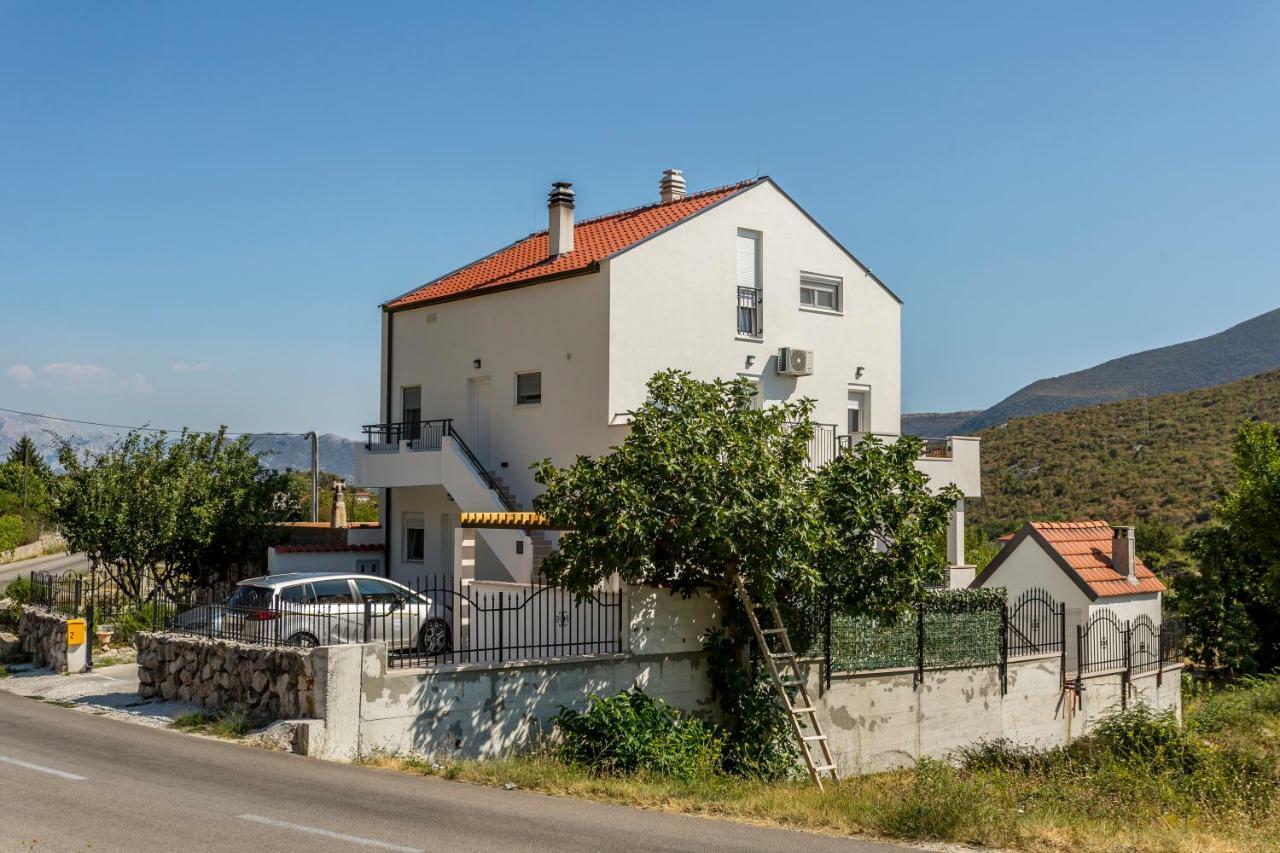 House Luce With Pool Διαμέρισμα Čisla Εξωτερικό φωτογραφία